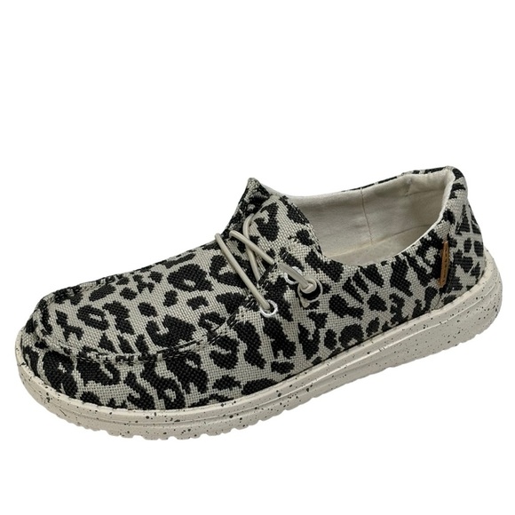 New Hey Dude Woven Gray Cheetah Wendy Slip On Lightweight Casual Shoes Size 6 - Picture 3 of 11
